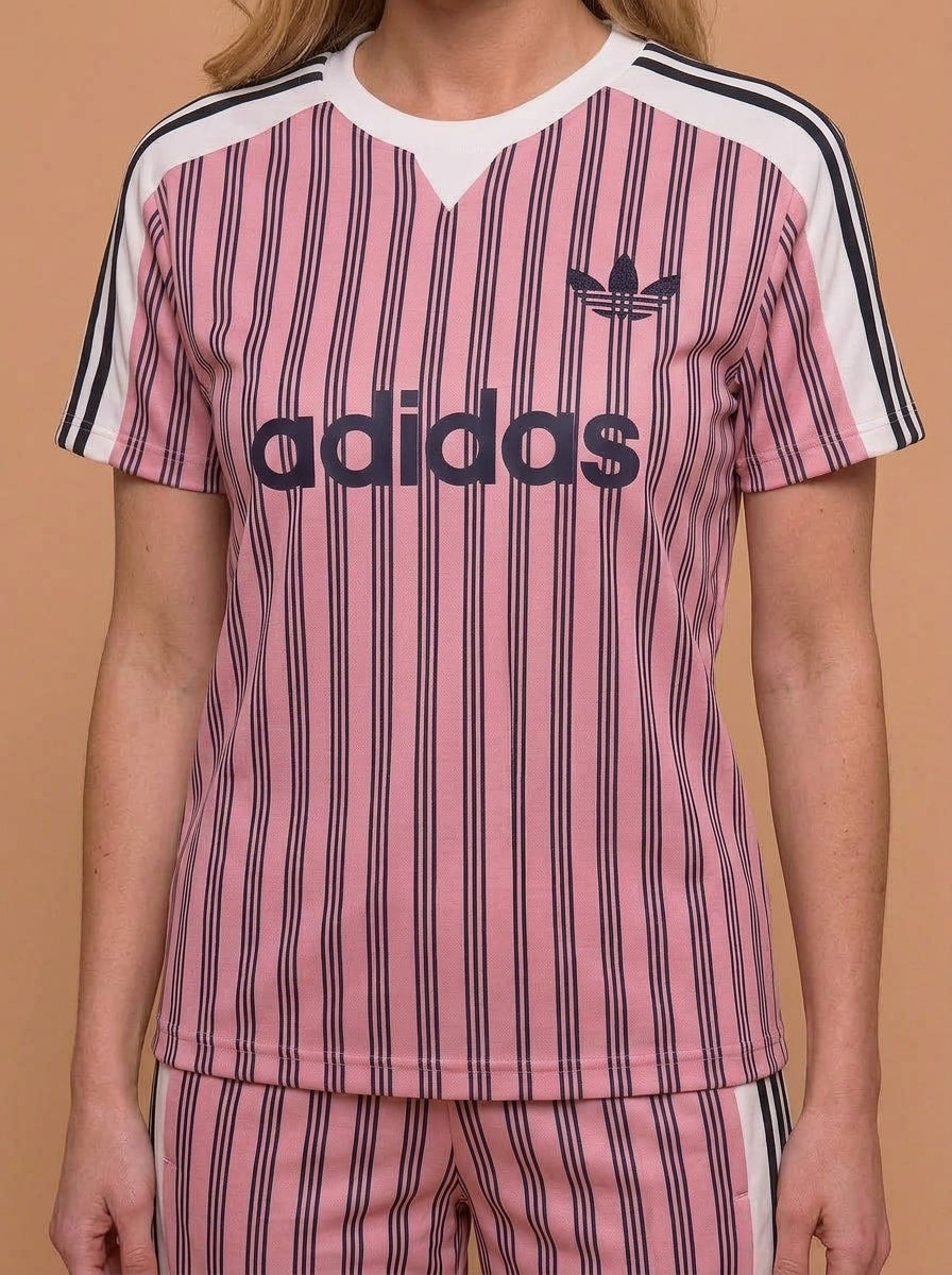 Adidas Strips 2026
