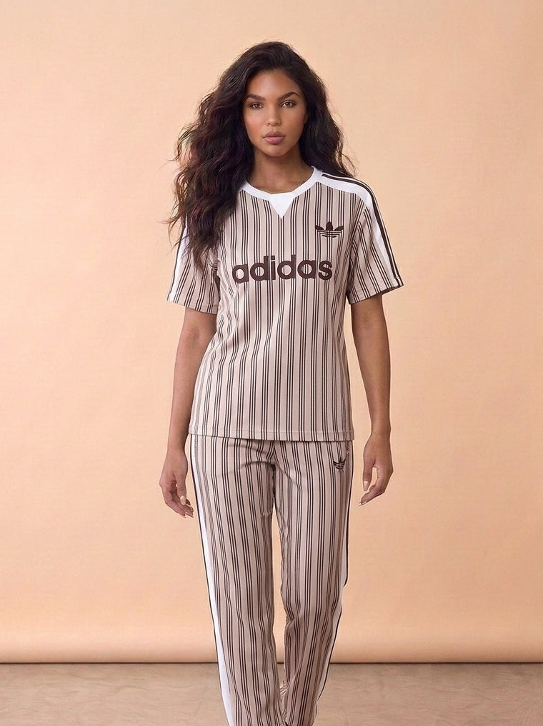 Adidas Strips 2026