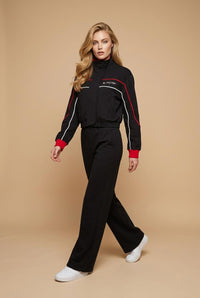Tommy 2946