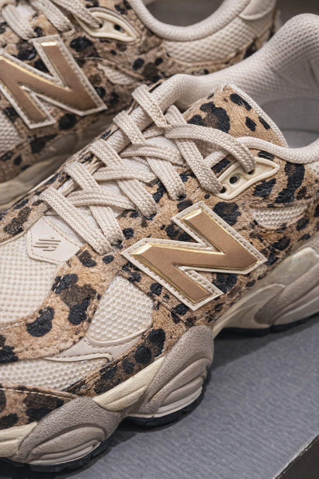 New Balance 9060